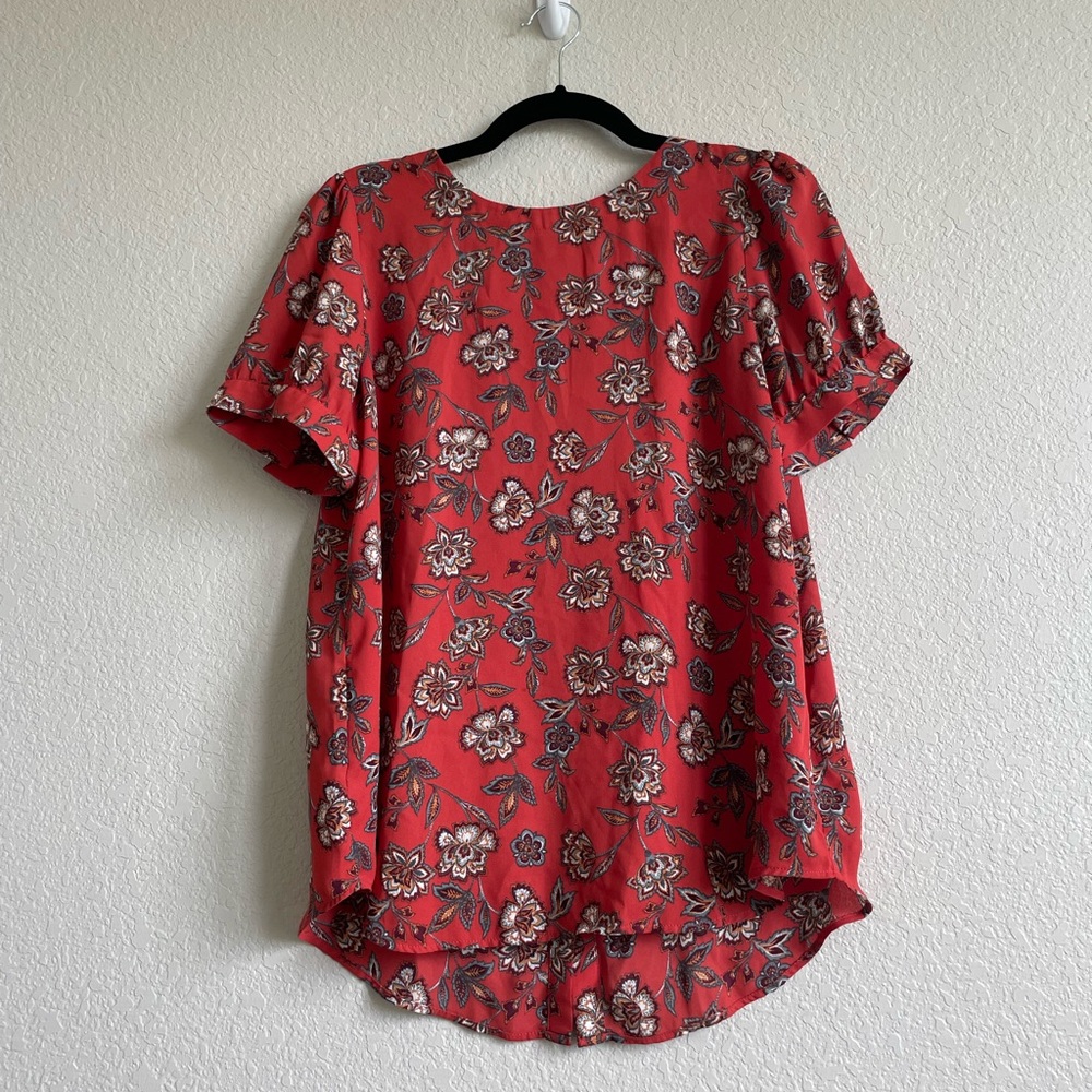 LOFT Floral Blouse w/ Button Down Back Detail